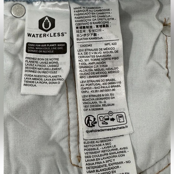 Levi's 501 Button Fly Distressed Jean Shorts W27 Light Wash Cut Offs Women's - Picture 8 of 12